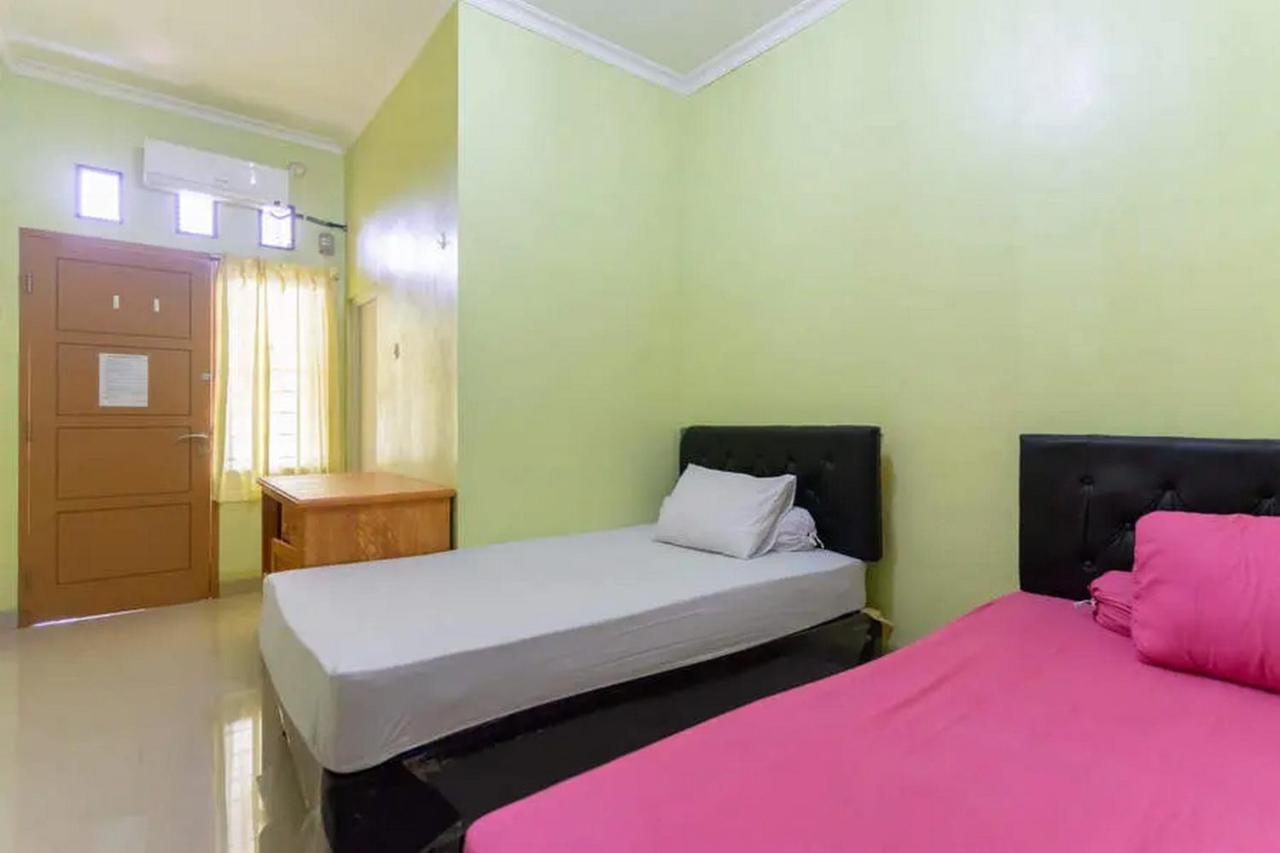 Hotel Kostawira Syariah Bintaro Mitra Reddoorz Mencil Exterior foto